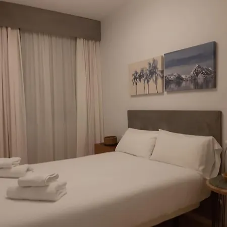 Nuevo-Luminoso Y Moderno. Parking Gratis!! Apartment Seville Exterior photo