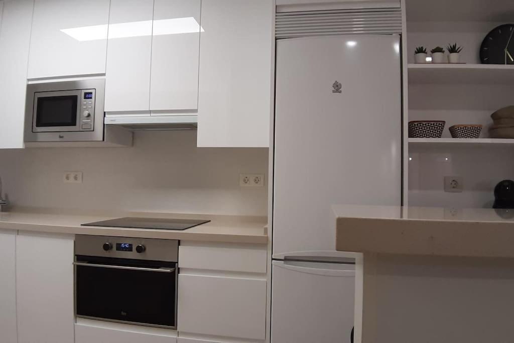Apartment Nuevo-luminoso Y Moderno. Parking Gratis!! *